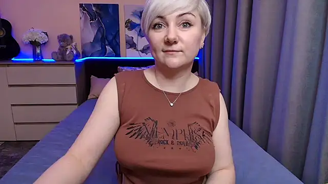 blondpearl - BlondPearl's free webcam