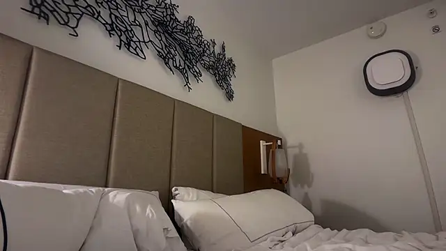 blondebunny999_999 webcam