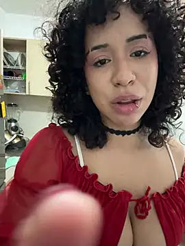 woo_isdaphne (F young) - take off a piece of clothing