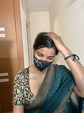 its_ur_flora live cam on StripChat