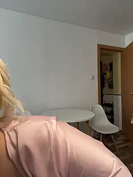 Avery_Wilson webcam