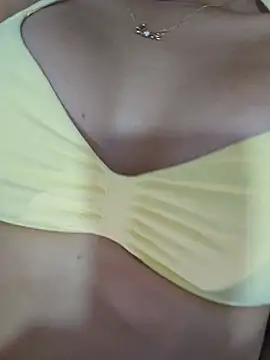 _MissPompitas23_ webcam