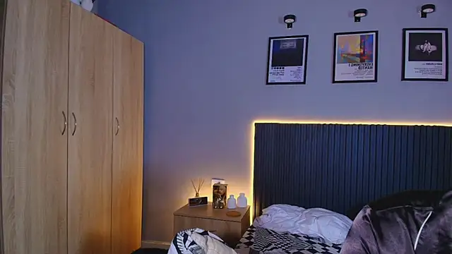 Leo_Savage_ webcam