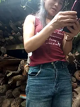 Heryy_xx live cam on StripChat