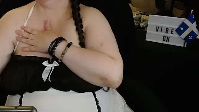 angecornuXO webcam