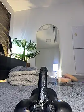 Isa__Blanc ✝ online sex stream