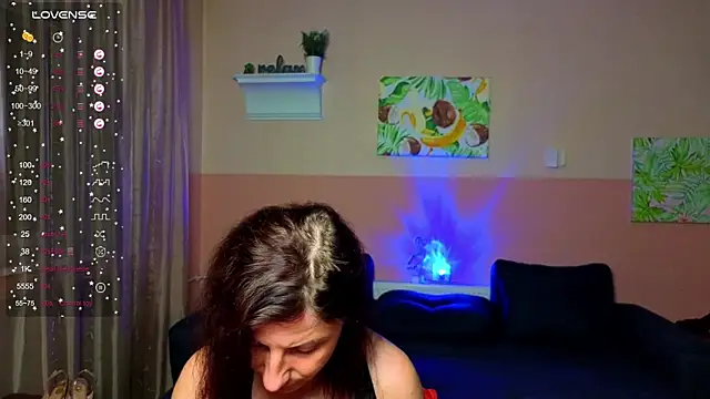 Muse_kitty_jenia live cam on StripChat