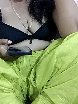 cutee_bhabhi (F milf) - Boobs slap