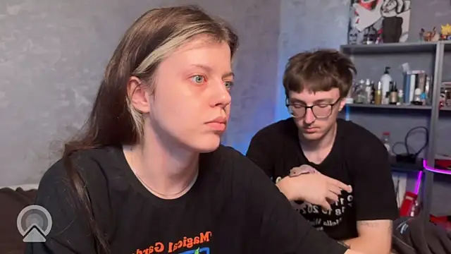 t_files_x (Ask my age) - Hot Makeout