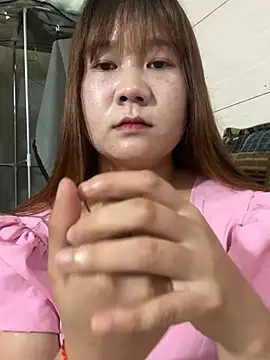Liness101 live webcam show