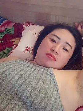 yun_2006 live webcam show