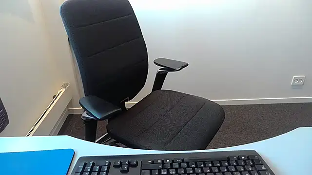 buggemann (M grandpa) - #balds #bisexuals #cam2cam #cheapest-privates #cumshot #ejaculation #european #finnish #grandpas #hd #masturbation #medium #nipple-toys #nordic #norwegian #office #scandinavian #small-audience #striptease #white
