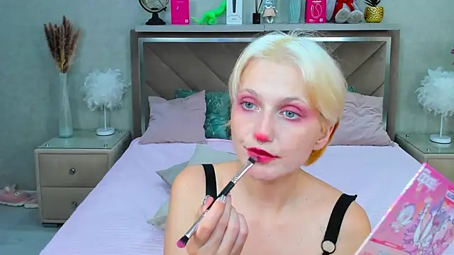 MiaKarlos webcam