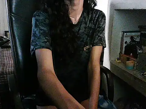 exude_diya webcam