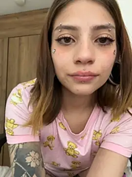 Sweet_navy_ webcam