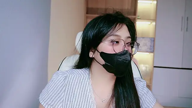 chan_chann - Chan_Chann's free webcam - UK Sex Cams