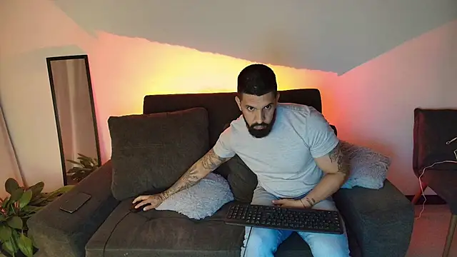 Alyssa_and_DAngelo webcam
