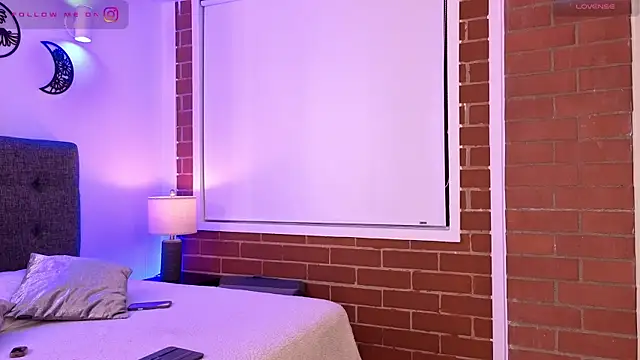 mandi4pole_ live webcam show