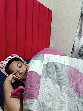 FreakyAngel3X webcam