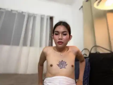 Modella: Fra_La