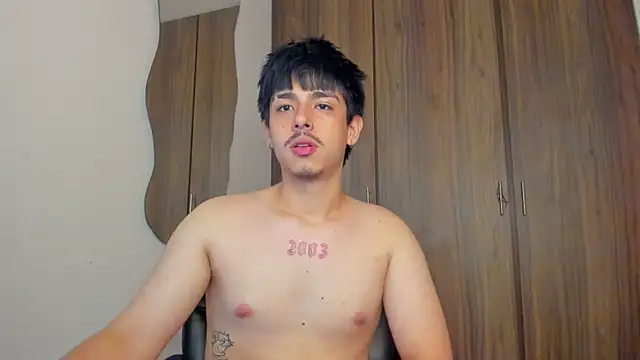 Maximo_Miller webcam