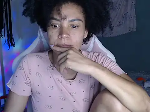 shayna_cute live cam on StripChat