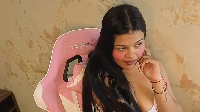 valka_store (F teen) - Oil show on my tits