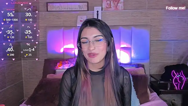 mia_devine_