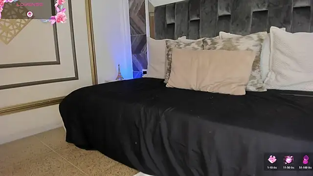 NaylaGrey webcam