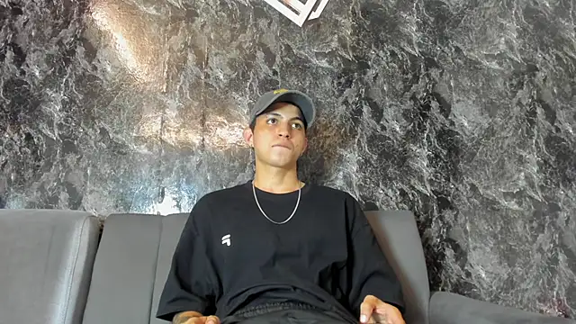 cameron_lux77 webcam