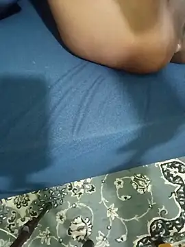 PreetyKitten live cam on StripChat