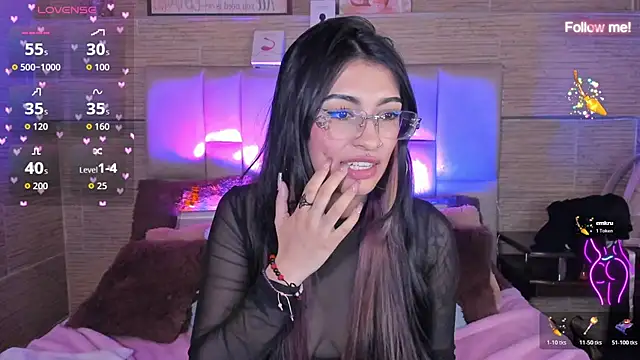 mia_devine_ live cam on StripChat