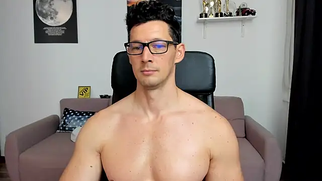BrutusK08 live sex cam