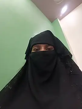 Aafreen_36 live webcam show