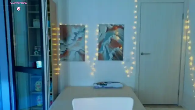 MilenaSaint live webcam show