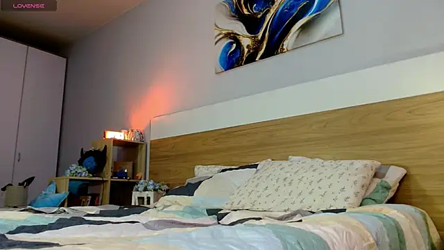 Maya_Campbell webcam