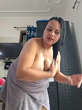 Luv_swara02 webcam