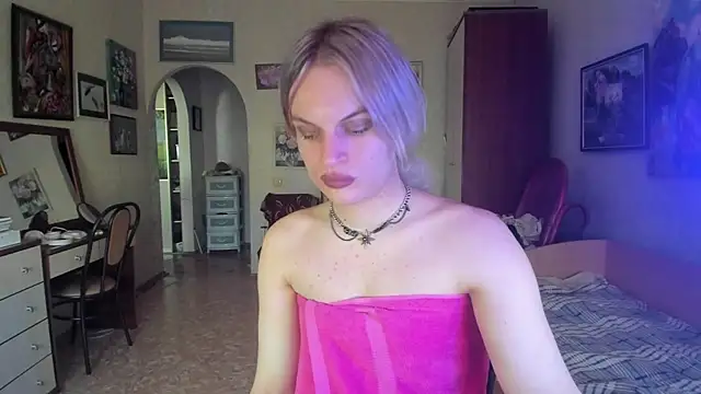 milliKira006 webcam