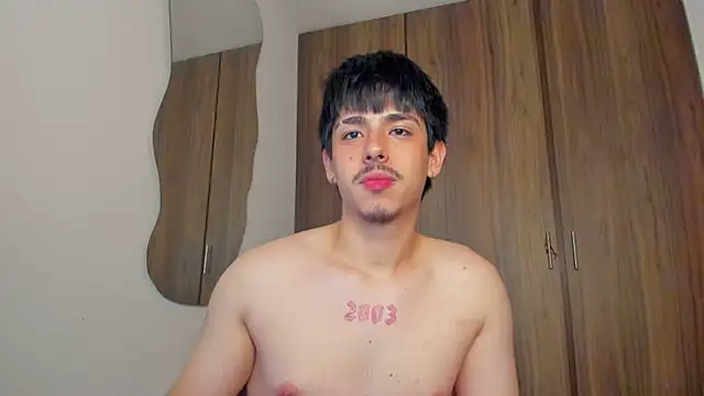 Maximo_Miller webcam