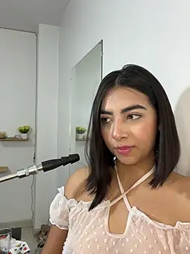 cherry_skinnyy_ webcam