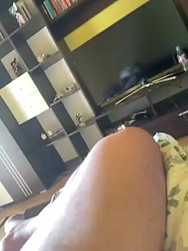 cristipopovici - Cristipopovici's free webcam - UK Sex Cams