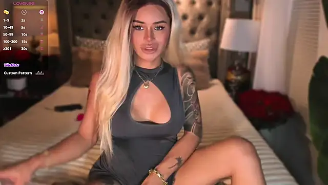 parisiandoll - ParisianDoll's free webcam - UK Sex Cams