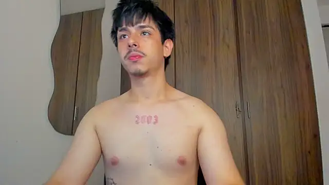 Maximo_Miller webcam