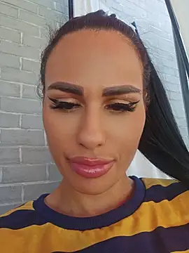 KatiaDivine webcam