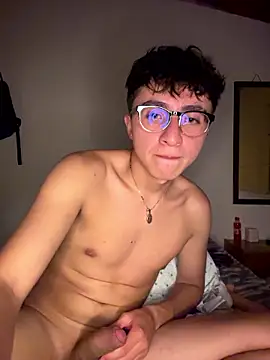 CamiRojas_boy webcam