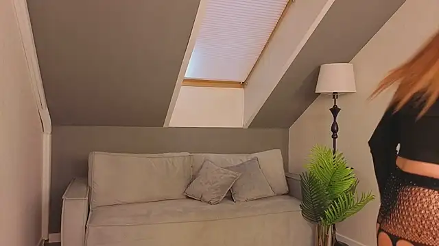 Eva_Devis