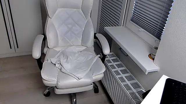 ScarlettReed webcam