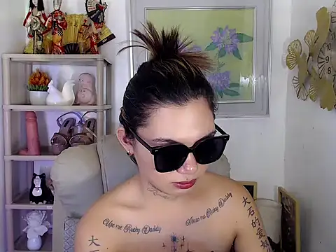 JasmineHiller Live Webcam on Stripchat