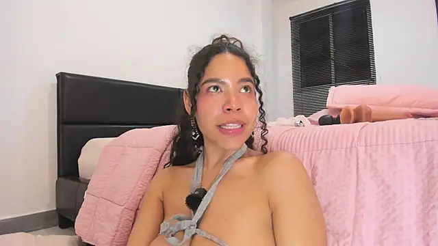 LarissaAshly webcam