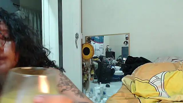 AlinaWoolf_ webcam